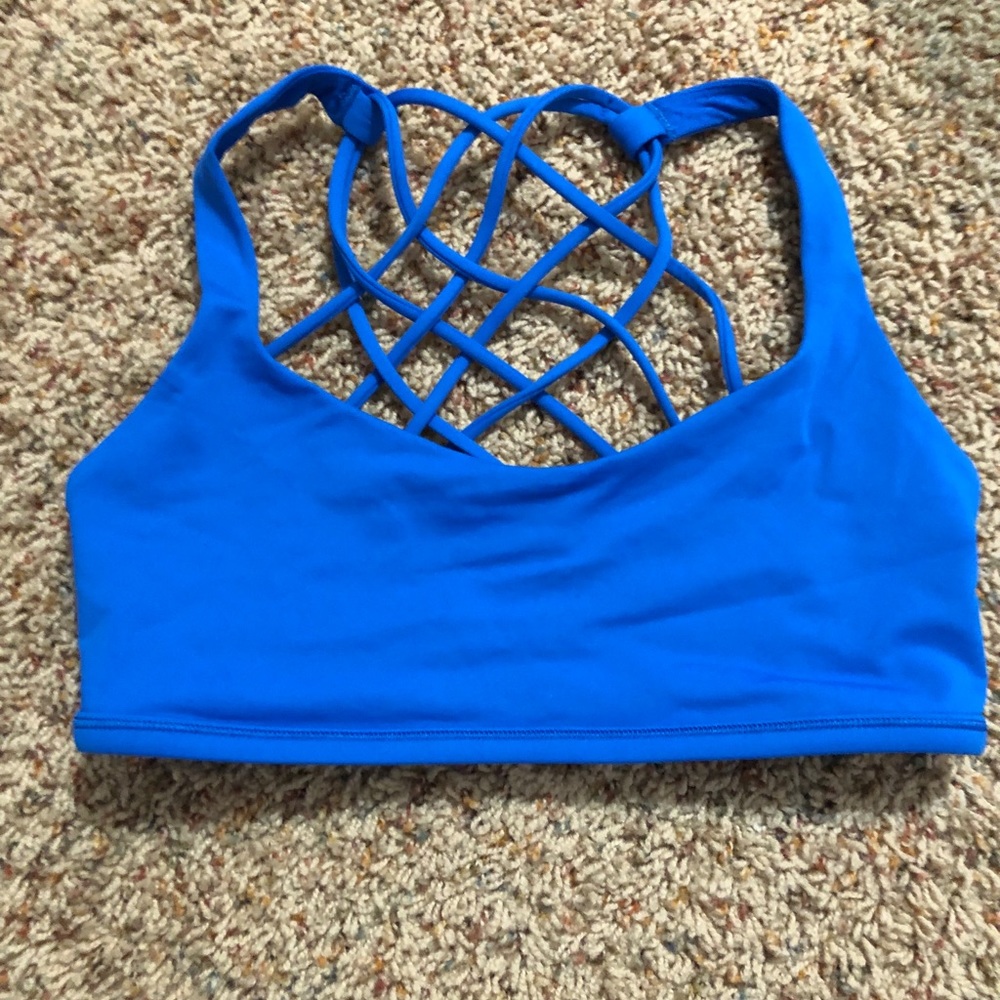Lululemon size 6 sports bra